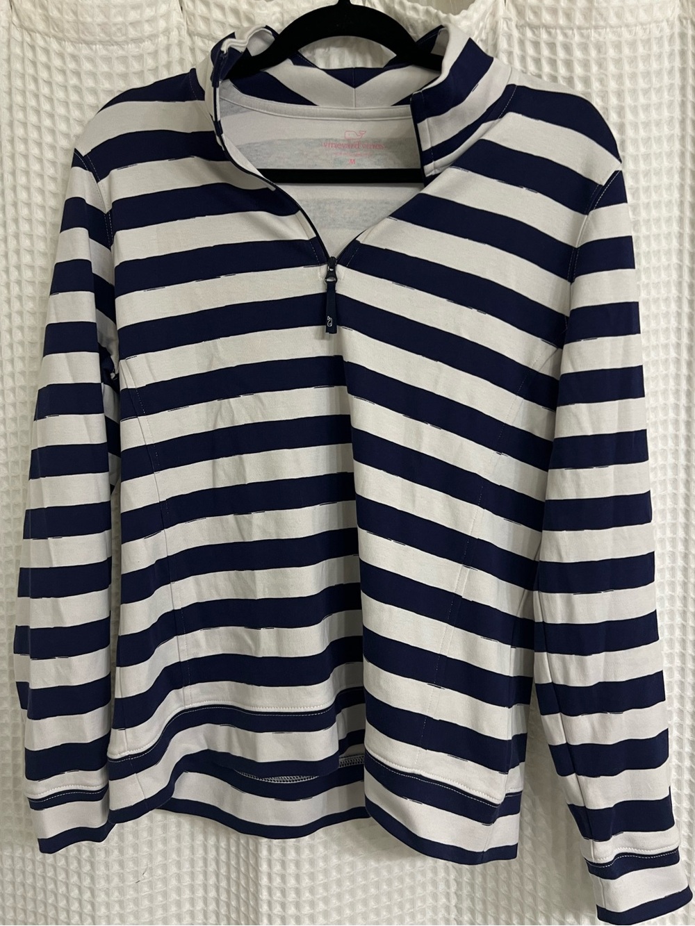 Vineyard Vines - Striped Quarter-Zip Pullover in Navy and White